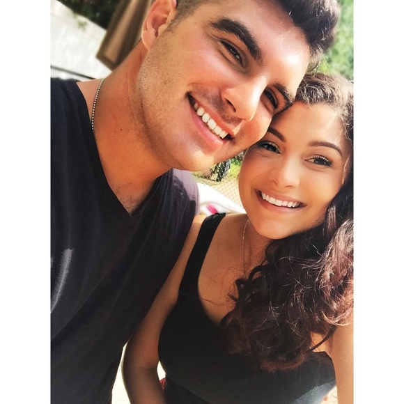 Meet your Posher, Alexandra - Picture 1 of 1